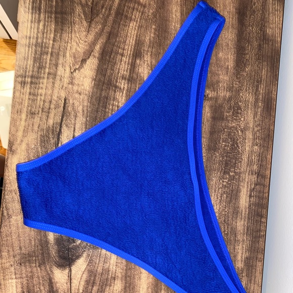 Bikini bottom - Picture 2 of 3